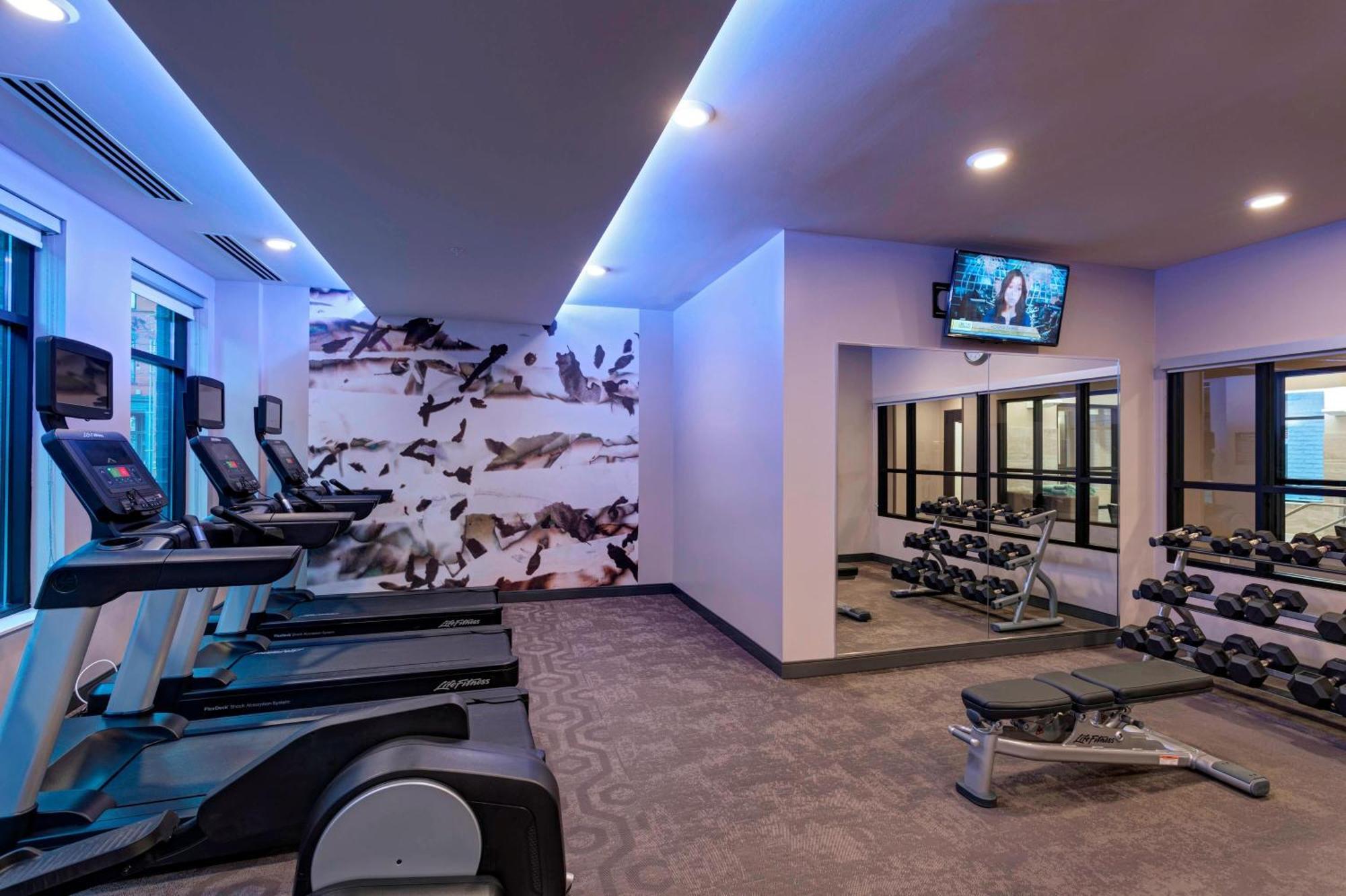 Hotel By Marriott St. Paul Downtown 3*