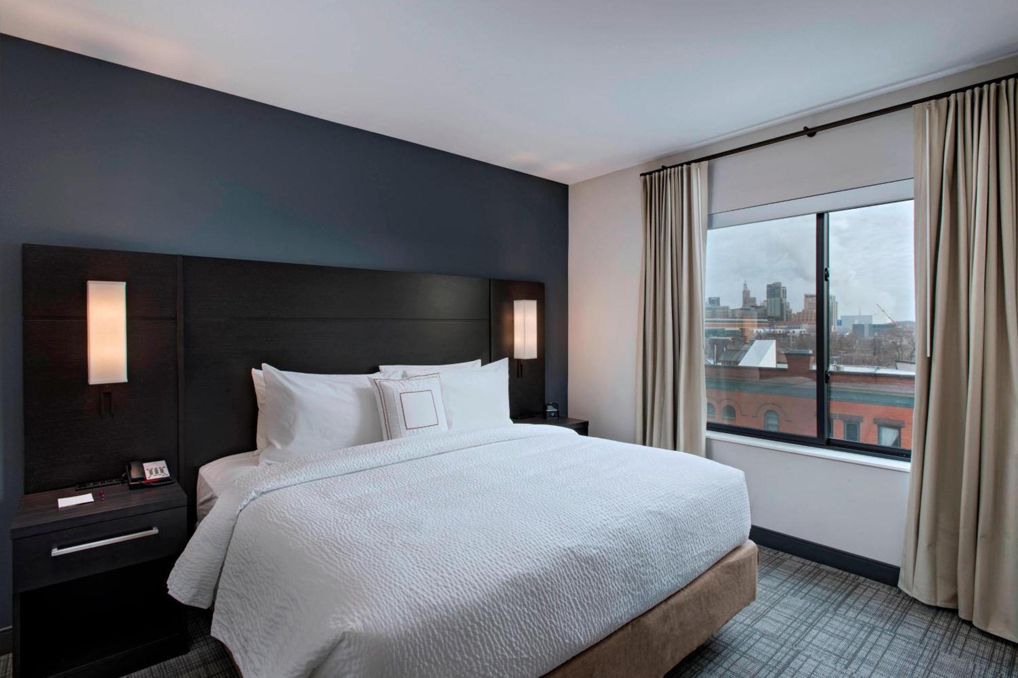 By Marriott St. Paul Downtown Hotel 3*